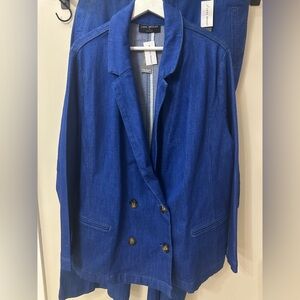 Women's Blue Jean Double-Breasted Jacket & Pant Set. Never worn. Non smoker.
